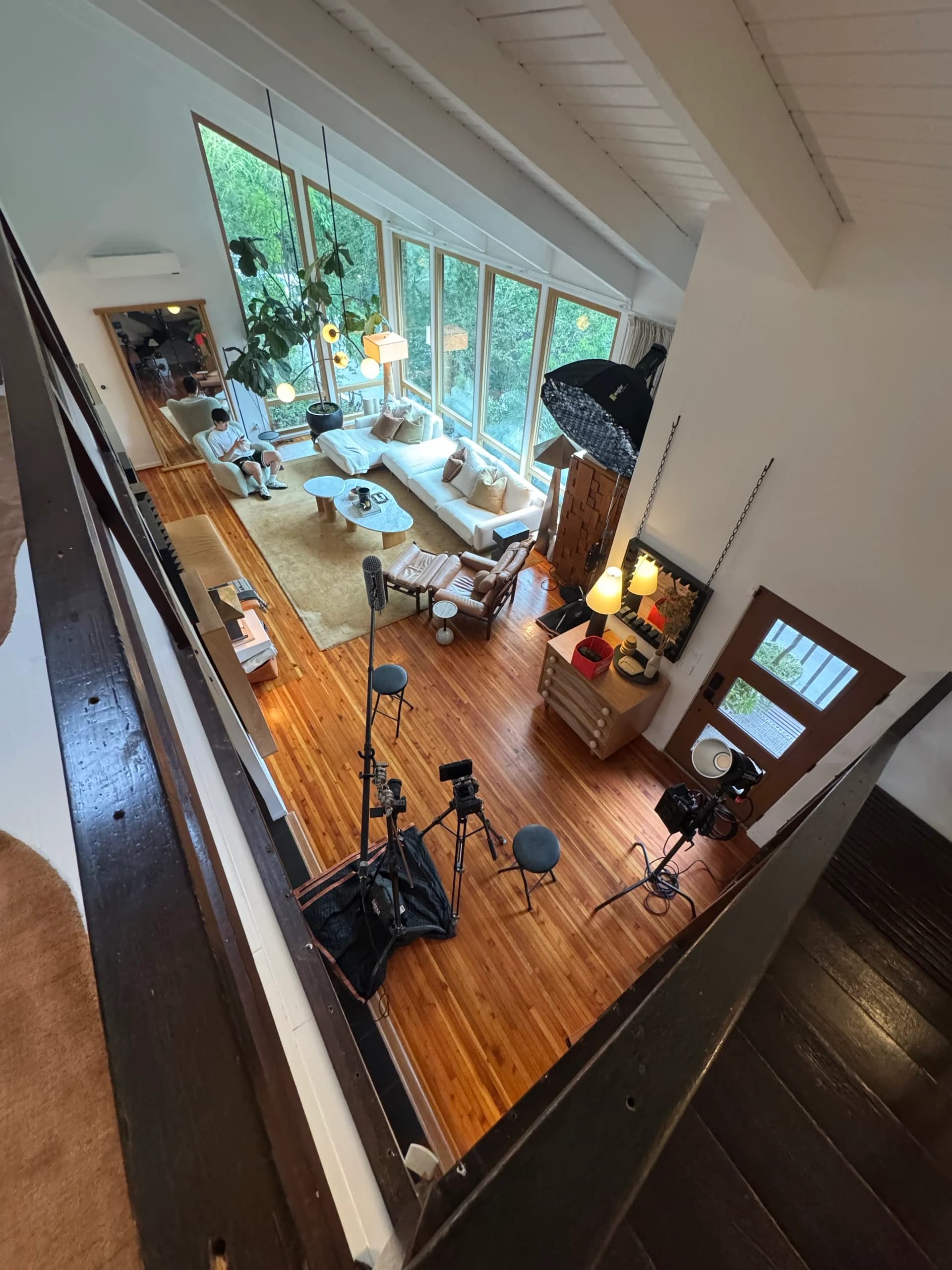 Overhead view of the living-room location with camera and lighting positions